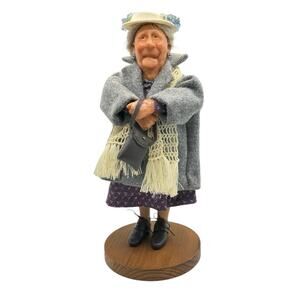 Vintage 2000 Richard Simmons Nana's Family Aunt Della Mae 8.5 inch Resin Doll